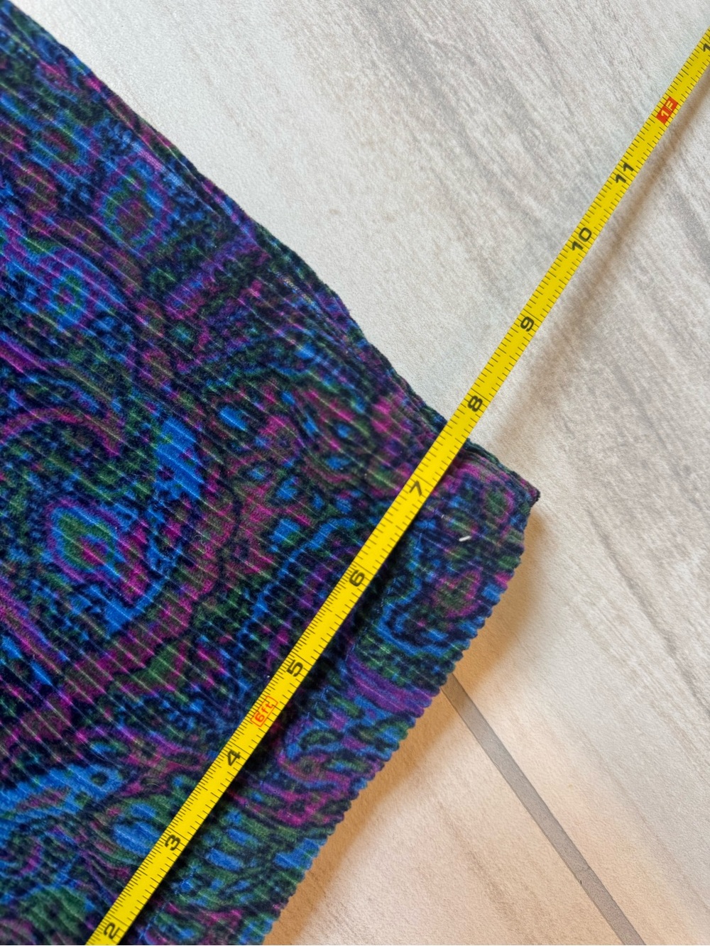 Urban Outfitters Multicolor Paisley Print Men’s Pants (Blue, Purple, Green) - Picture 5 of 6